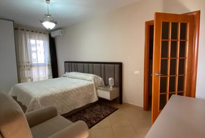 Shtepi me qera Apartament ne Tirane, 1+1, Mobilimi E mobiluar, Pagesa 800  Euro.