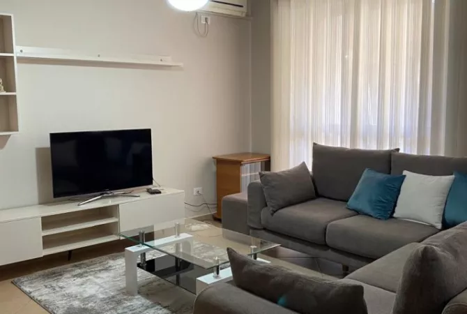 Jepet apartament me qira 1+1+2 tek Stadiumi Air Albania.