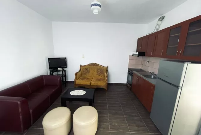 Jepet apartament me qira 1+1 prane Don Bosko.