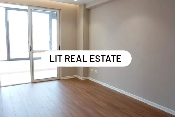 Shitet apartament 2+1 ne Astir