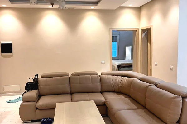 Jepet me qira apartament 1+1 ne Bllok