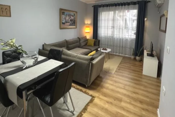 Casa in affitto 2+1 a Tirana - 70,000 Leke