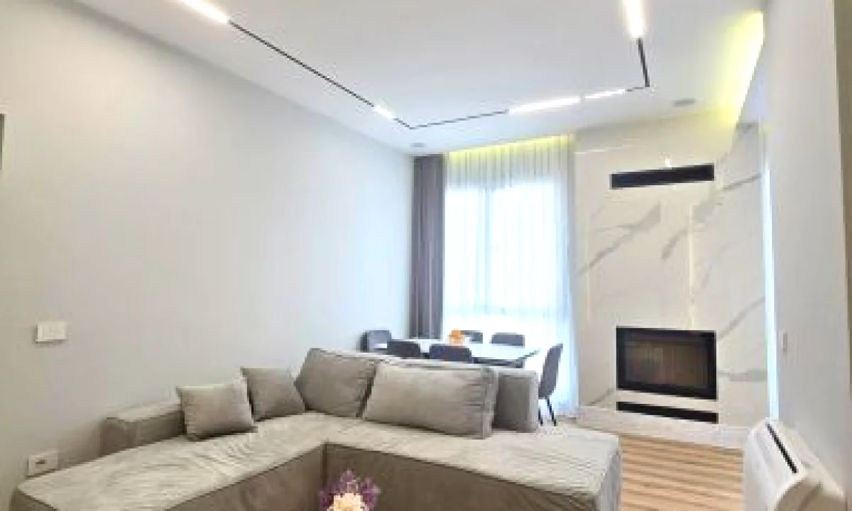 Appartamento in affitto a Tirana 1+1, Arredato