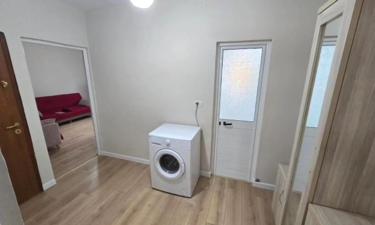 Shtepi me qera Apartament ne Tirane, 1+1, Mobilimi E mobiluar, Pagesa 450  Euro.