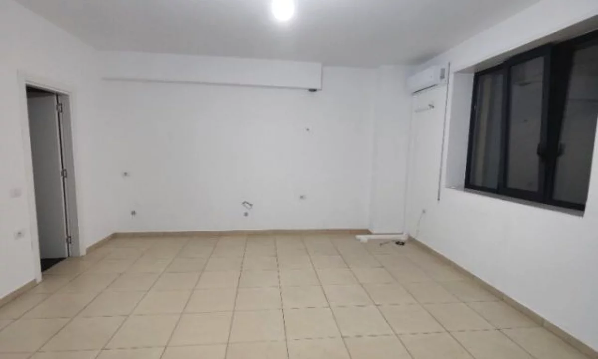 Jepet zyre me qira , tek Selvia , prane Qendres Shendetesore nr.3 , Rruga Siri Kodra, Rruga e Dibres