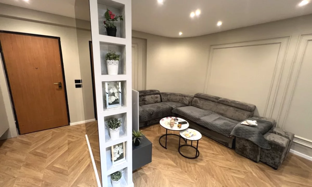 Appartamento in affitto a Tirana 2+1, Arredato