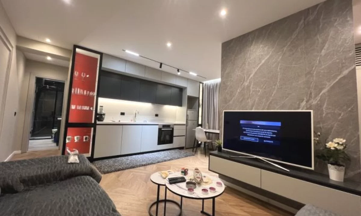 Appartamento in affitto a Tirana 1+1, Arredato