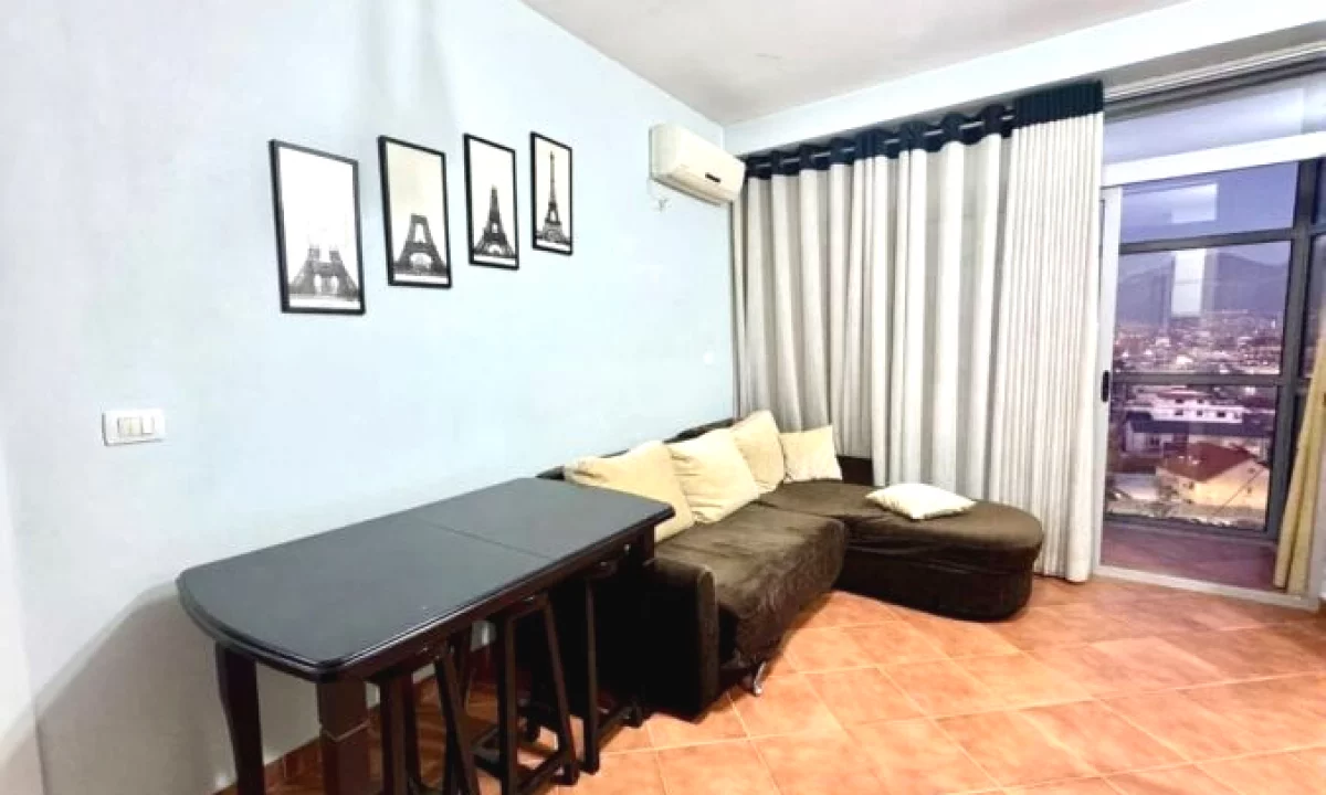 Shtepi me qera Apartament ne Tirane, 2+1, Mobilimi E mobiluar, Pagesa 500  Euro.