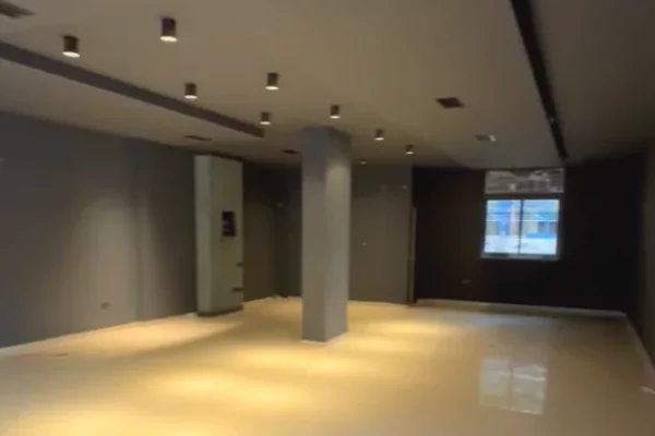 Ambient biznesi me qera 1+1 ne Tirane - 2,000 Euro