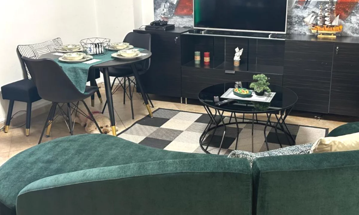 Shtepi me qera Apartament ne Tirane, 2+1, Mobilimi E mobiluar, Pagesa 750  Euro.