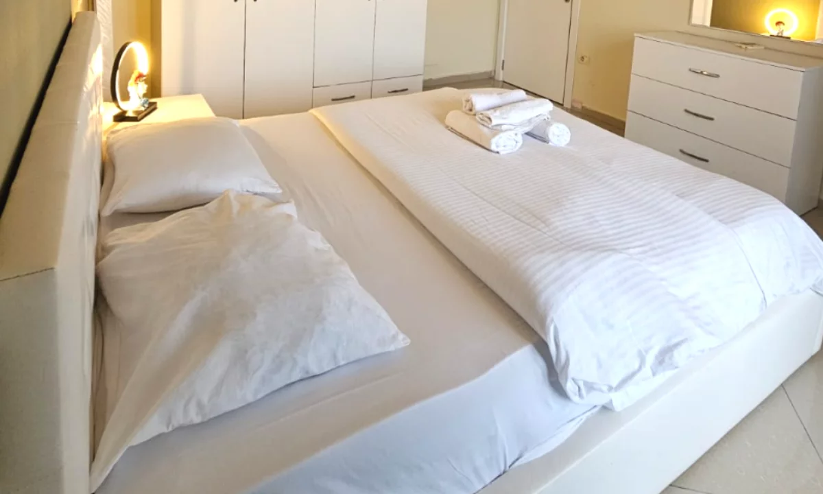 Shtepi me qera Apartament ne Tirane, 1+1, Mobilimi E mobiluar, Pagesa 650  Euro.