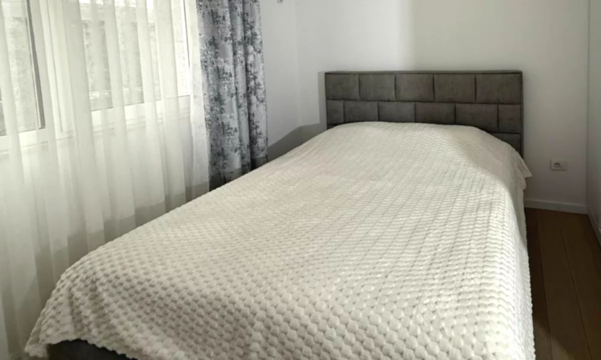 Shtepi me qera Apartament ne Tirane, 1+1, Mobilimi E mobiluar, Pagesa 500  Euro.