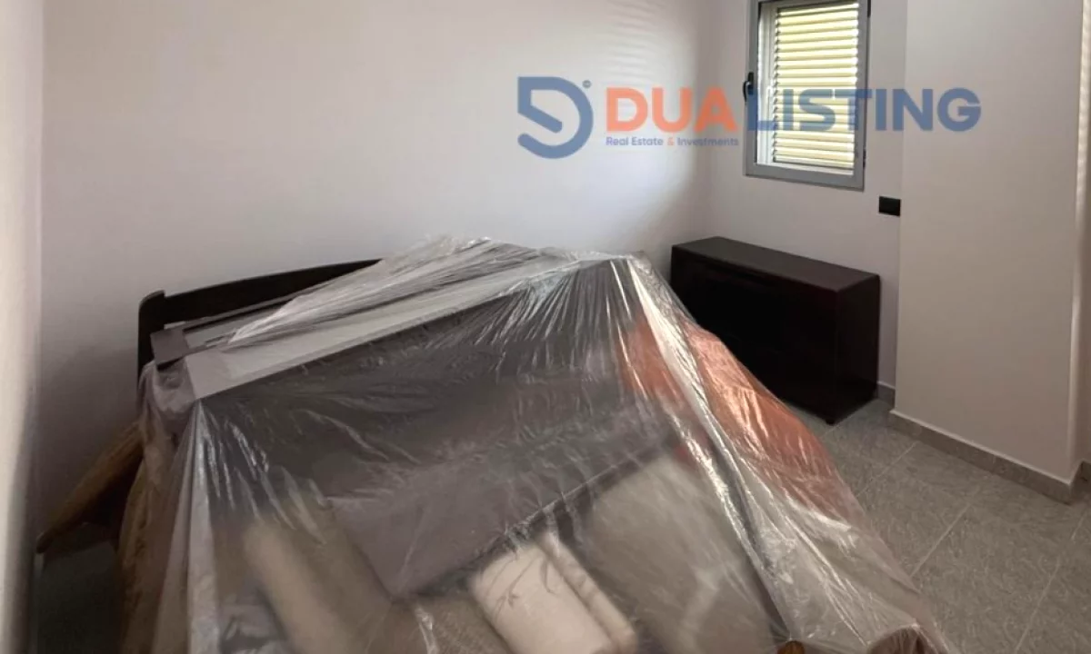 Shtepi ne shitje Apartament ne Tirane, 3+1, Mobilimi E mobiluar, Pagesa 275,000  Euro.