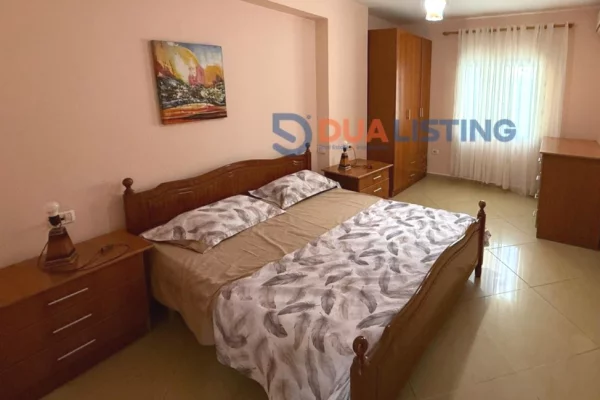 Shtepi me qera 2+1 ne Tirane - 1,000 Euro