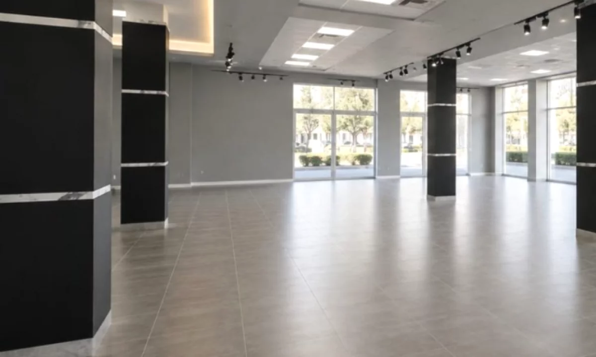 Jepet ambient biznesi me qira tek Casa Italia !6.3k ne muaj!