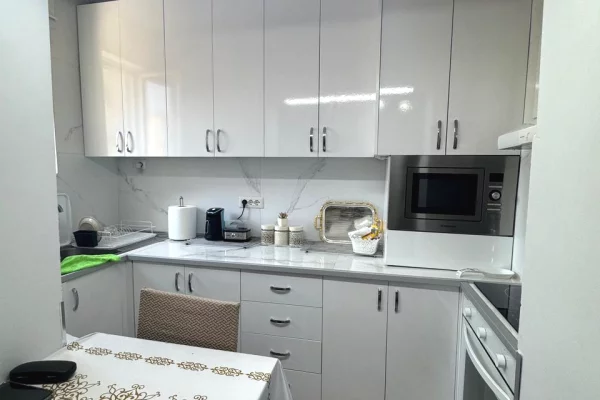 Shtepi me qera 1+1 ne Tirane - 500 Euro
