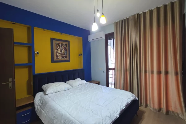 Shtepi me qera 2+1 ne Tirane - 1,200 Euro