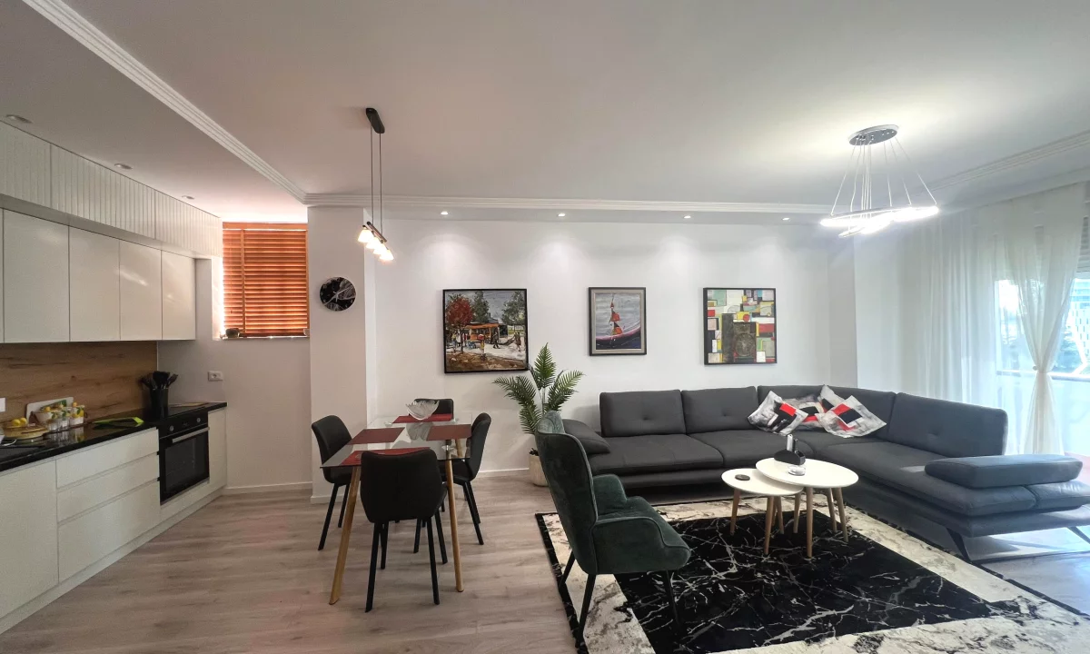 Shtepi me qera Apartament ne Tirane, 1+1, Mobilimi E mobiluar, Pagesa 1,080  Euro.