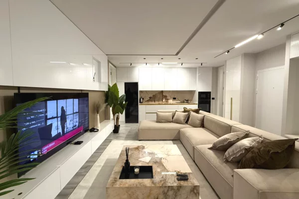 Shtepi me qera Apartament ne Tirane, 2+1, Mobilimi E mobiluar, Pagesa 2,300  Euro.