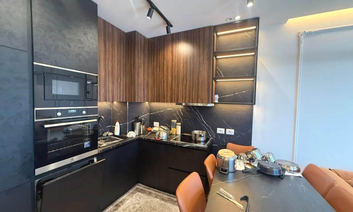 House for Sale Apartment in Tirana, 1+1, Furniture Furnished, Payment 170,000  Euro.