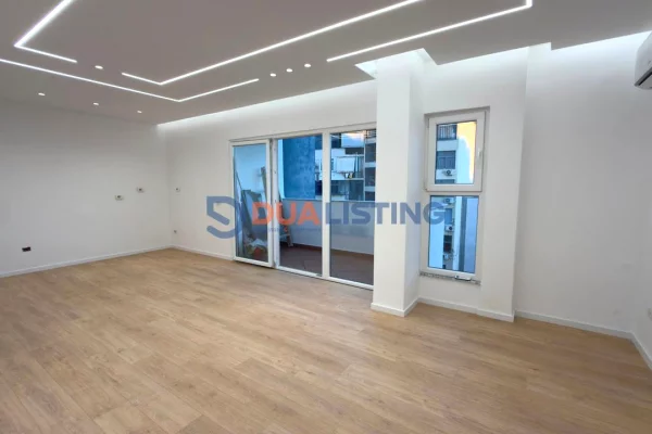 Shitet apartament 2+1+2 tek ish UET , Vasil Shanto , 21 Dhjetori , Rruga e Kavajes !!270k !!12
