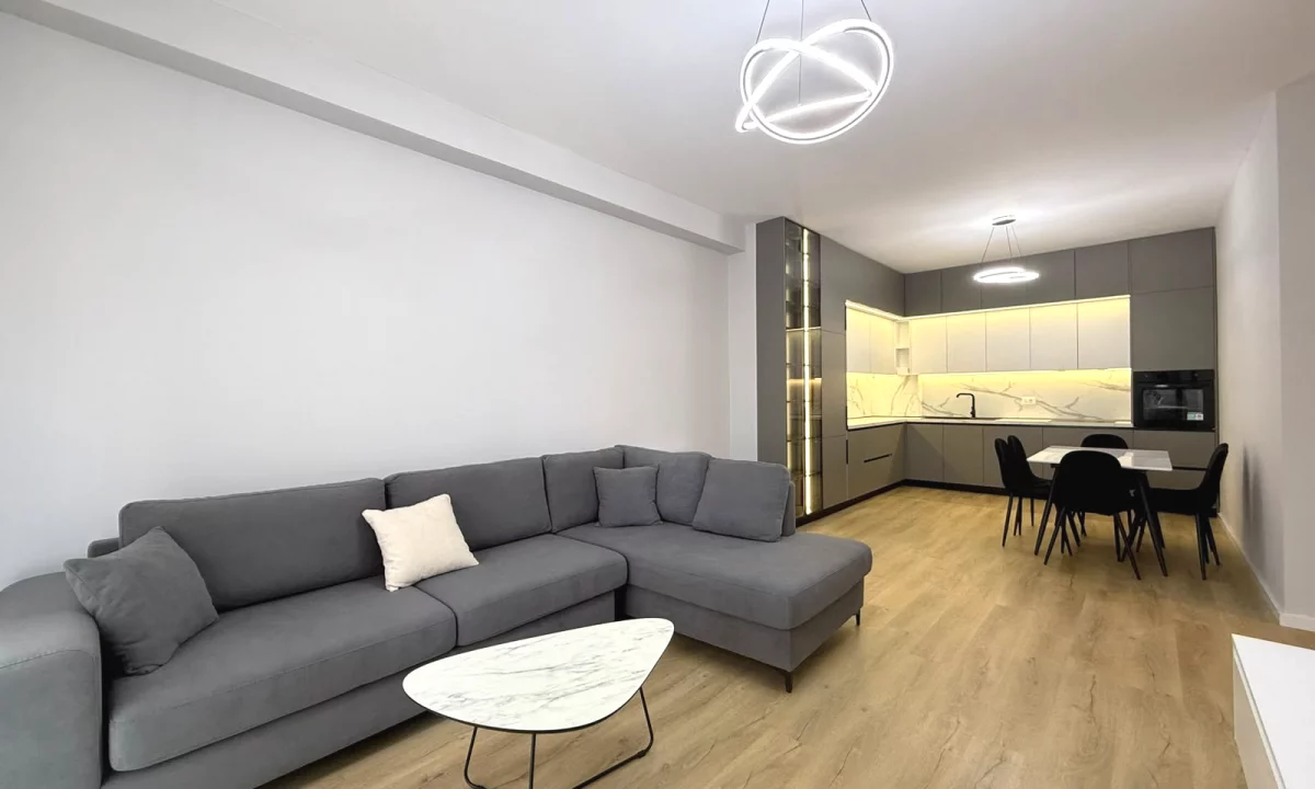Shtepi me qera Apartament ne Tirane, 2+1, Mobilimi E mobiluar, Pagesa 900  Euro.