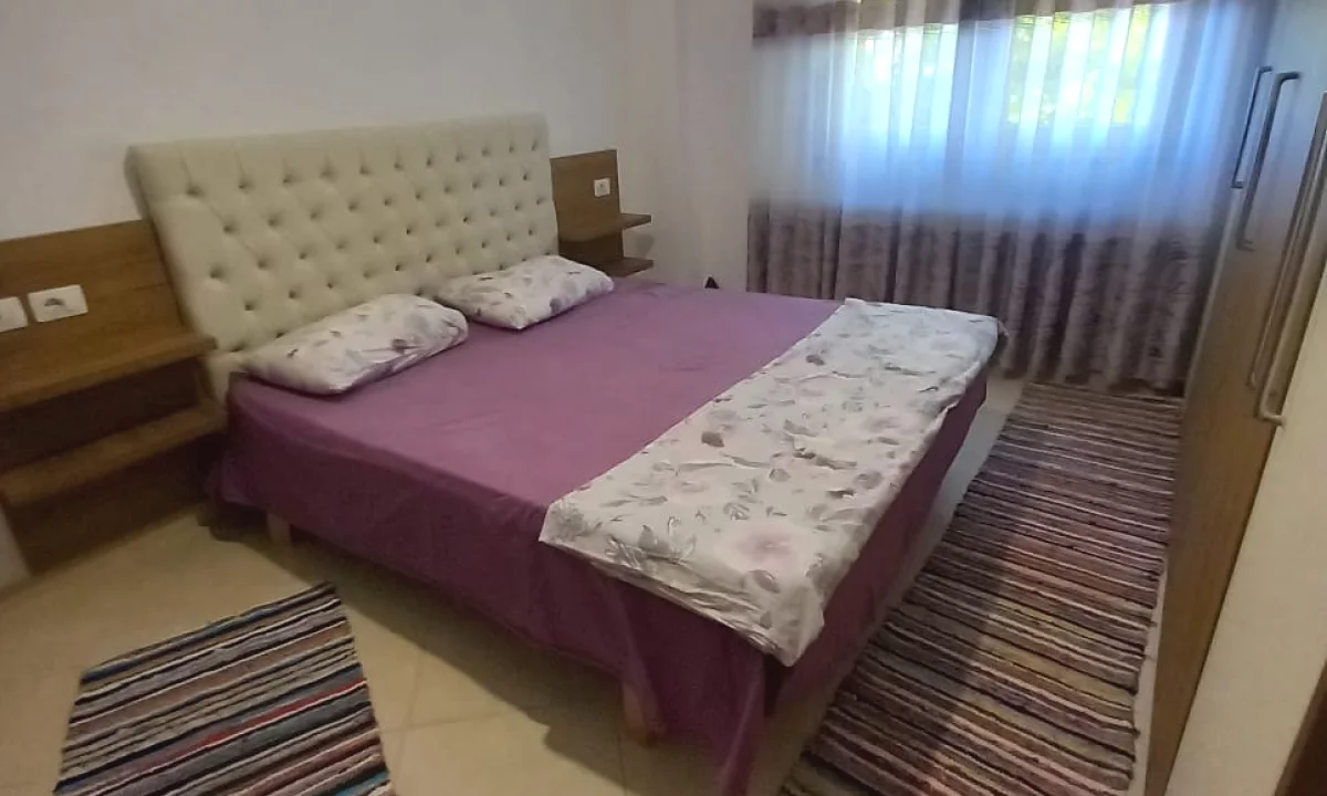 Shtepi me qera Apartament ne Tirane, 2+1, Mobilimi E mobiluar, Pagesa 480  Euro.
