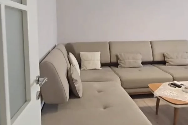 Shtepi ne shitje 2+1 ne Tirane - 160,000 Euro