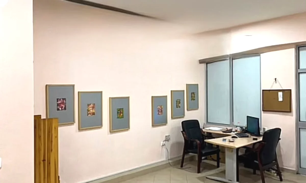 Shitet ambient biznesi tek Komuna e Parisit , prane Pasticeri Nefeli <108k !ideale per ivestim!!2