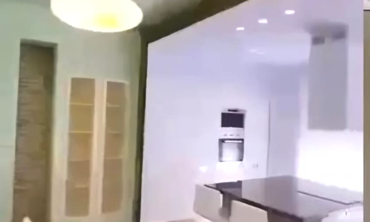 Shtepi me qera Vila Luksoze ne Tirane, 3+1, Mobilimi E mobiluar, Pagesa 2,300  Euro.