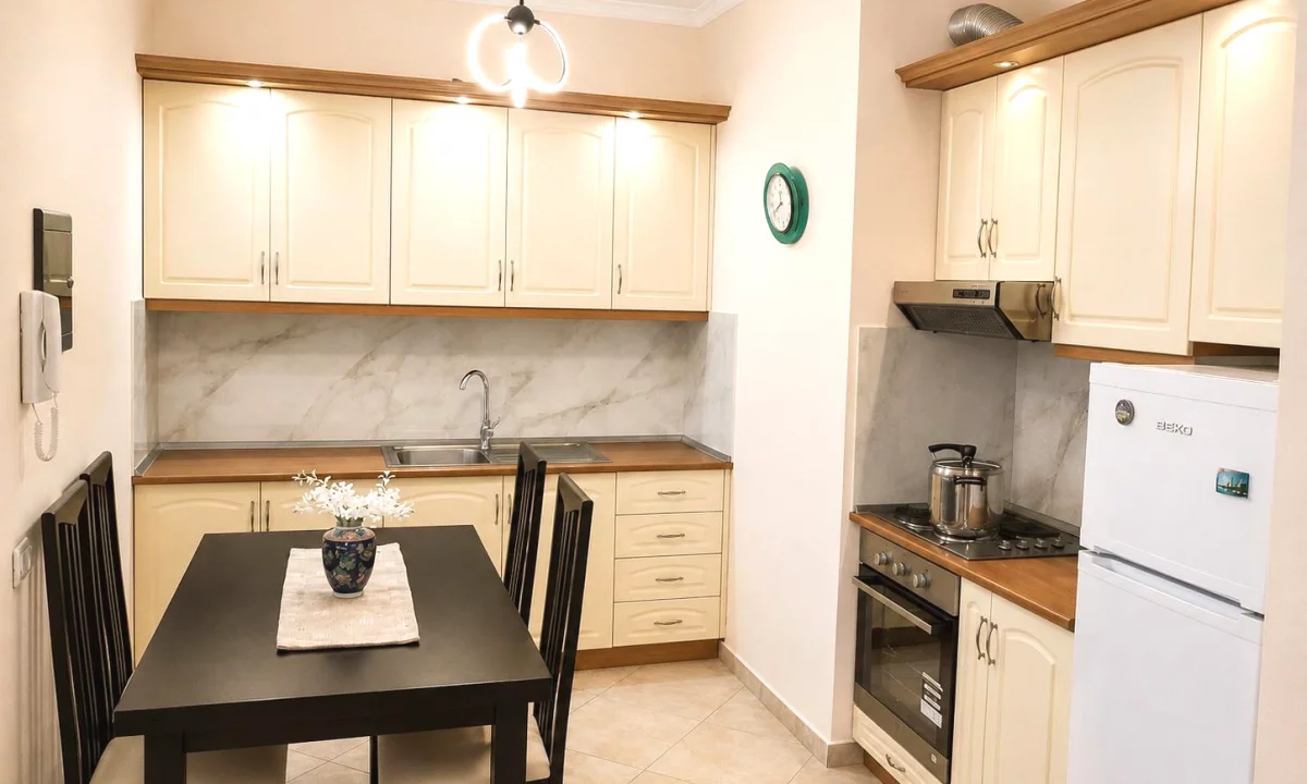 Shtepi ne shitje Apartament ne Tirane, 2+1, Mobilimi E mobiluar, Pagesa 215,000  Euro.