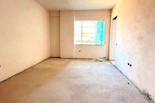 Shitet apartament 1+1 tek Rruga Egnatia , Rruga Don Bosko , Laprake .