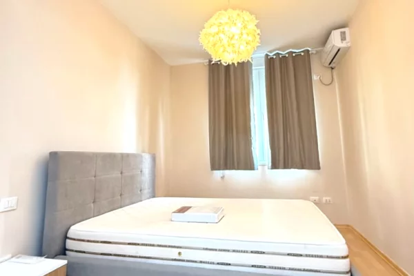 Shtepi me qera 2+1 ne Tirane - 700 Euro