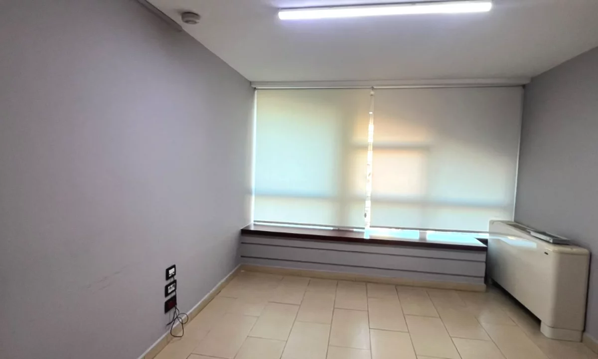 Jepet zyre me qira tek Rruga e Kavajes , 21 Dhjetori ! 6 k bruto ne muaj ! takse e paguar !!12