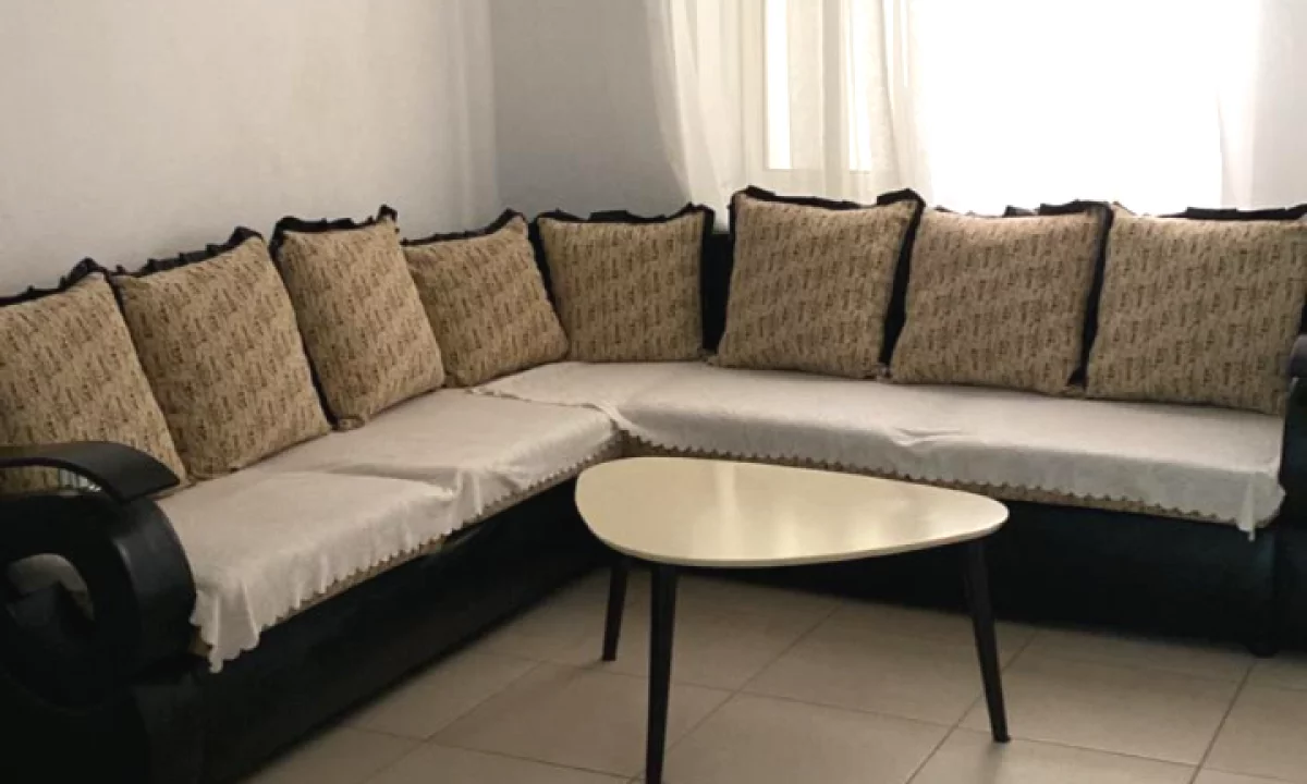 Shtepi me qera Apartament ne Tirane, 1+1, Mobilimi E mobiluar, Pagesa 430  Euro.