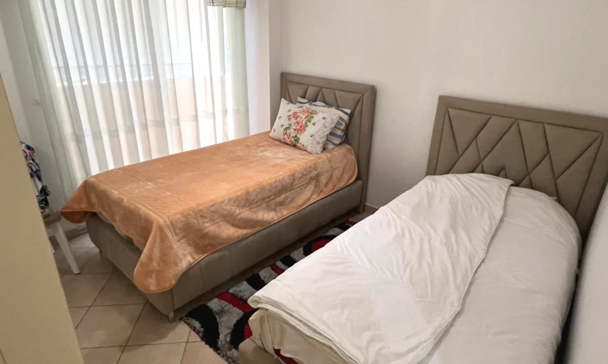 Shtepi me qera Apartament ne Tirane, 2+1, Mobilimi E mobiluar, Pagesa 750  Euro.