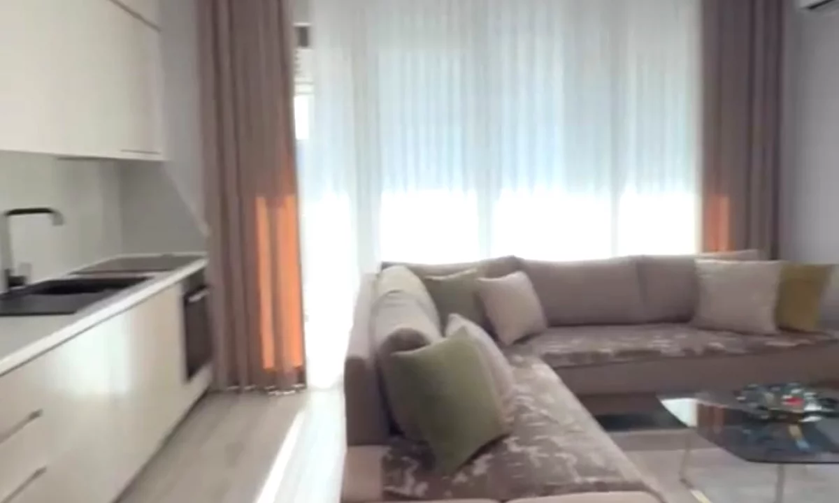 Shtepi me qera Apartament ne Tirane, 2+1, Mobilimi E mobiluar, Pagesa 750  Euro.