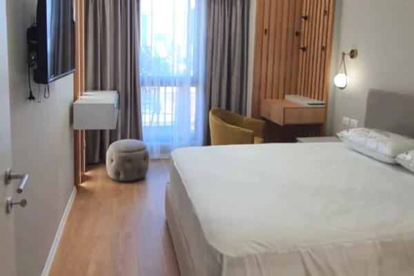 Shtepi me qera 1+1 ne Tirane - 900 Euro