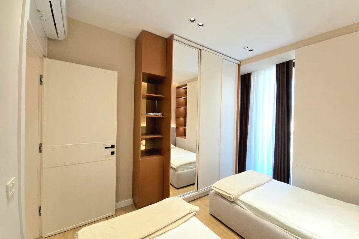 Shtepi ne shitje Apartament ne Tirane, 2+1, Mobilimi E mobiluar, Pagesa 290,000  Euro.