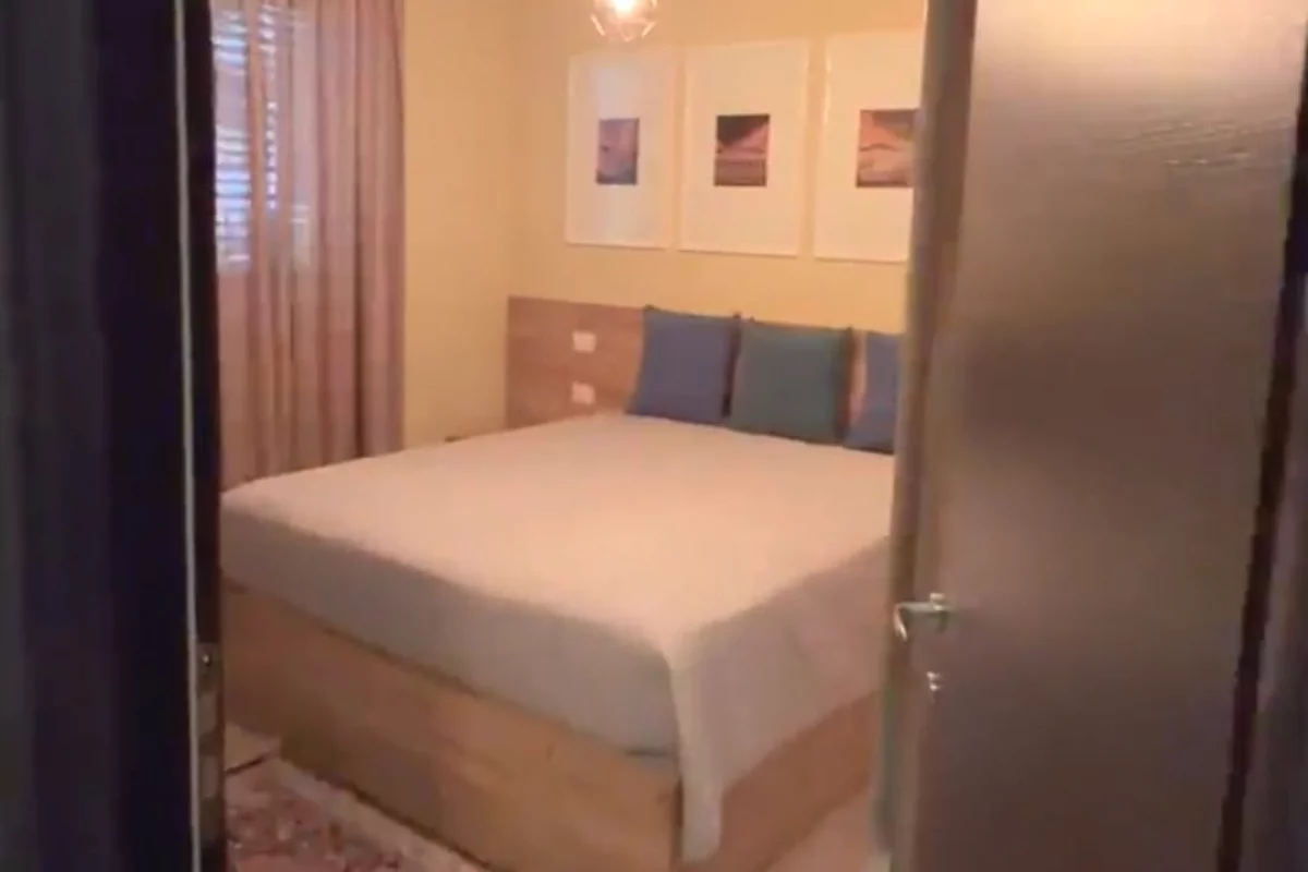 Shtepi me qera Apartament ne Tirane, 1+1, Mobilimi E mobiluar, Pagesa 670  Euro.