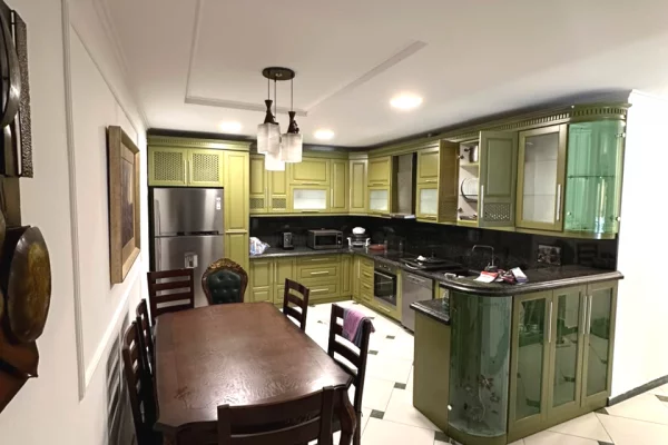 Shtepi me qera 3+1 ne Tirane - 1,500 Euro