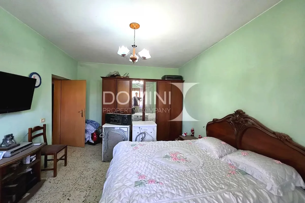 Shtepi ne shitje Apartament ne Tirane, 2+1, Mobilimi E mobiluar, Pagesa 171,000  Euro.