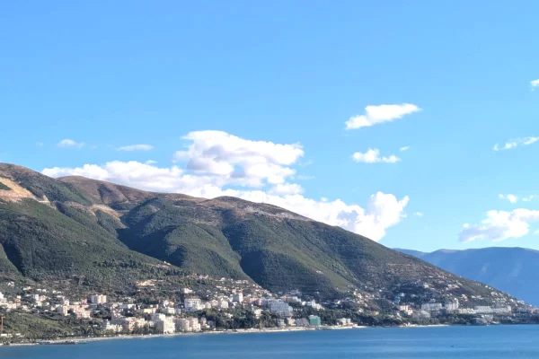 Shtepi me qera 2+1 ne Vlore - 1,500 Euro