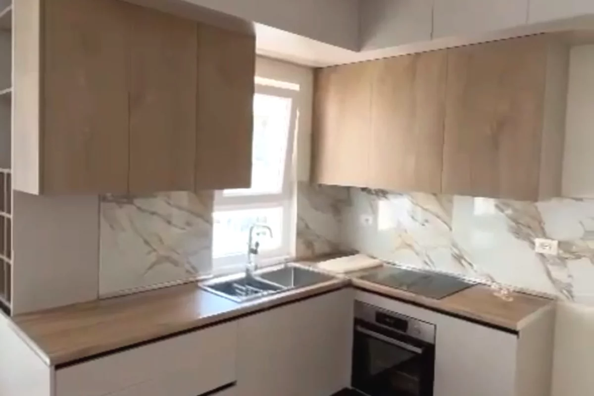 Shtepi me qera Apartament ne Tirane, 2+1, Mobilimi E mobiluar, Pagesa 600  Euro.
