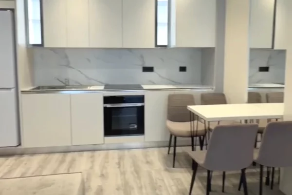 Shtepi me qera 1+1 ne Tirane - 600 Euro
