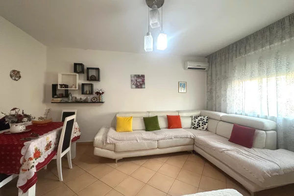 Shtepi ne shitje 1+1 ne Tirane - 130,000 Euro