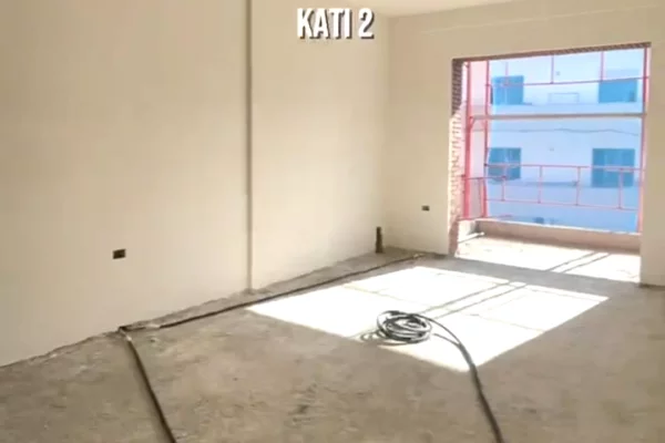Shitet apartament 1+1 tek ish Fusha e Aviacionit ! cmimi leke e!4212