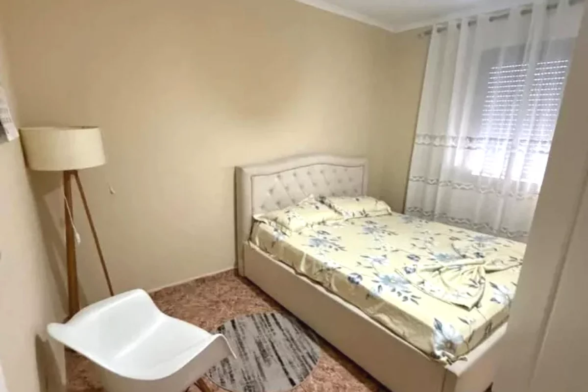 Shtepi me qera Apartament ne Tirane, 2+1, Mobilimi E mobiluar, Pagesa 600  Euro.