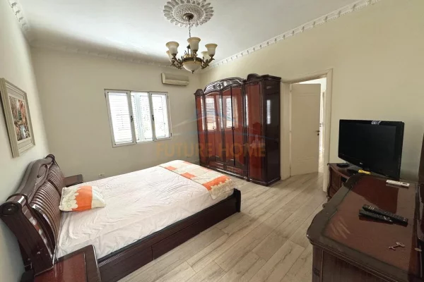 Shtepi me qera 2+1 ne Tirane - 700 Euro
