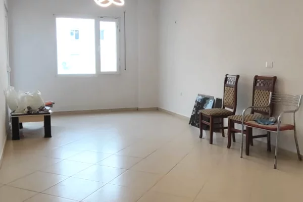 Jepet apartament 2+1+Ballkon me qira tek Fresku , prane Hotel Gaxheri .